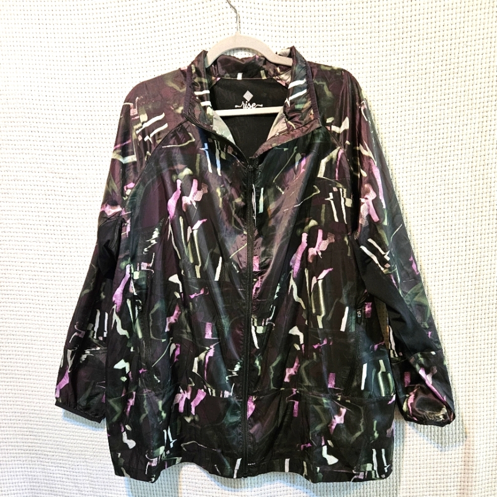 NWT Lularoe Sz 2xl Women's Rise Black and Purple Lightweight Workout Jacket